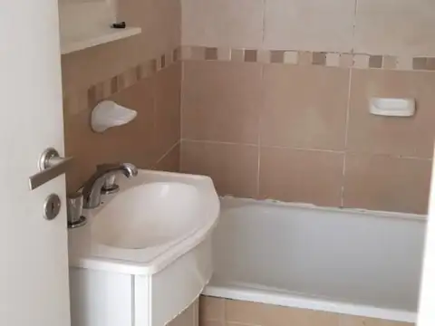 Depto en venta - 2 amb con cochera - San Andres