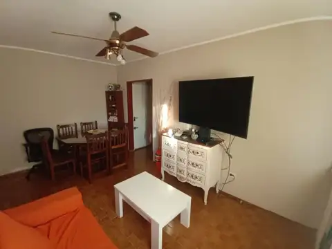 Doctor Eleodoro Lobos 200