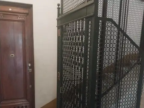 Departamento en Alquiler en Balvanera, $ 800.000