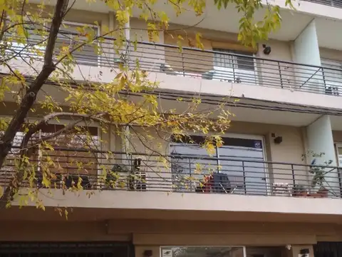 EN VENTA AMPLIO MONOAMBIENTE A METROS DE RONDEAU