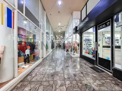 48 e/ 7 y 8 , Piso 6