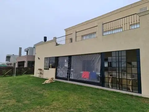 Casa en Venta de 5 dormitorios