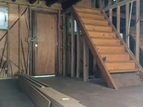 Casa 2 ambientes con 4 baños