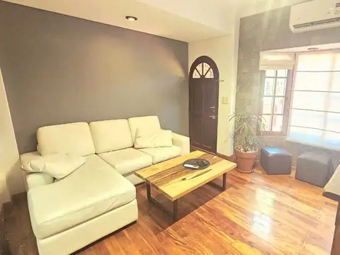 Casa en Venta en Villa Sarmiento, USD 145.000