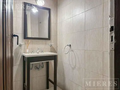 Casa 6 ambientes con 3 baños