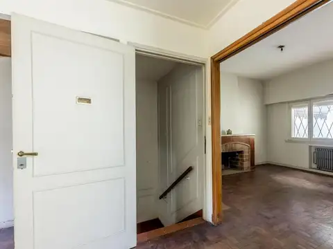 Depto Tipo Casa en Venta 60 años