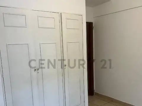 Departamento en Alquiler 50 años