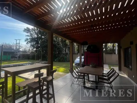 Casa en venta en Loma Verde