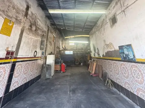 Galpon en Venta en Castelar Sur, USD 95.000