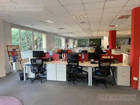 Oficina en Alquiler 70 años