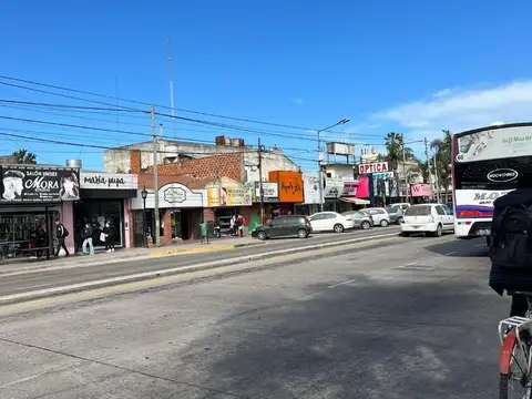 Terreno en Venta, FOS 60