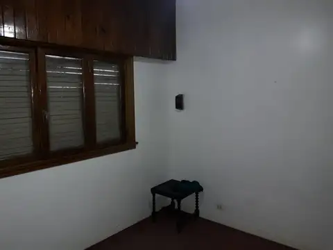 Cómoda casa sobre Av. Gral Lemos!