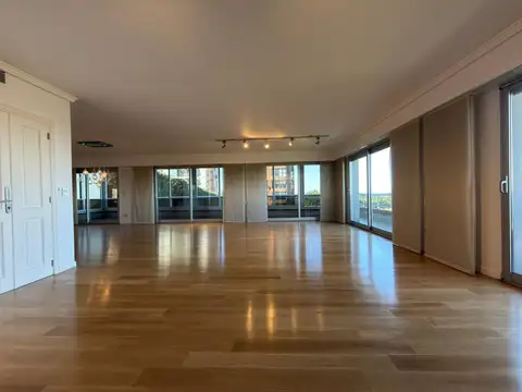 Departamento en Alquiler de 4 ambientes