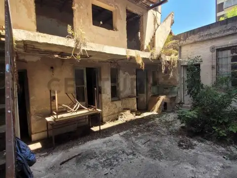 Nicasio Oroño 1600, Piso 0