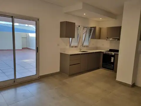 Depto Tipo Casa en Alquiler de 3 ambientes