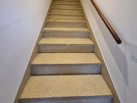 Obispo San Alberto 3025 , Piso 1