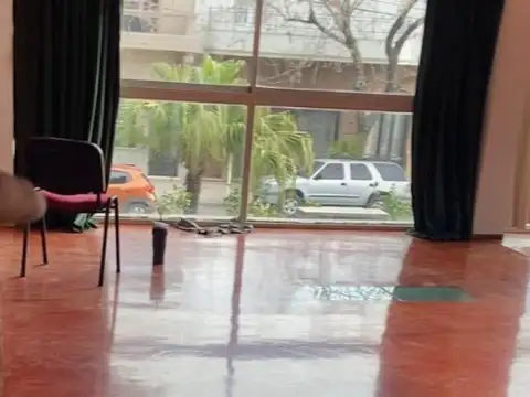 Local en alquiler - 1 Baño - Villa Devoto