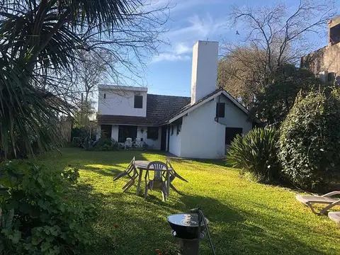 Casa en Venta en Jose Marmol, USD 260.000