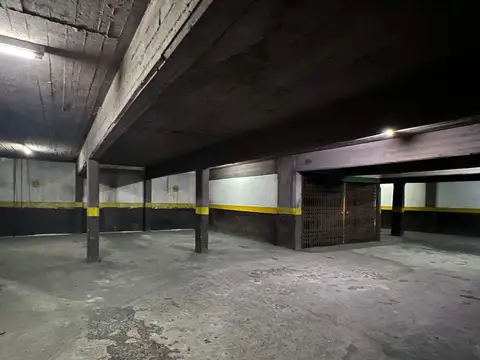 VENTA COCHERA CORRIENTES 1847 7º PISO