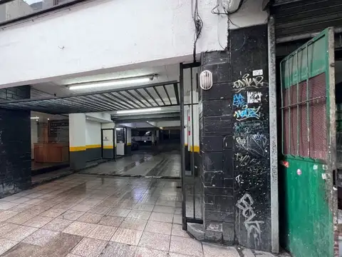 VENTA COCHERA CORRIENTES 1847 7º PISO