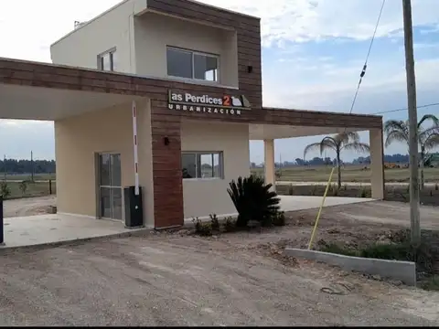 LOTE EN VENTA 800 m2 EN BARRIO LAS PERDICES 2- SAN VICENTE