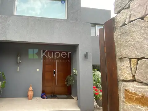 Casa en Venta en El Encuentro, USD 960.000