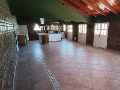 Alquiler amplia casa planta alta - Barrio Belgrano - disponible a partir de Diciembre