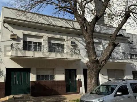 38 entre 11 y 12 800, Piso 0