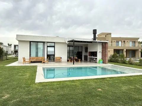 CASA EN ALQUILER EN TERRALAGOS