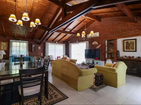 Country Maschwitz Club 100