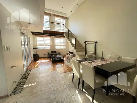 Casa 5 ambientes con 2 baños