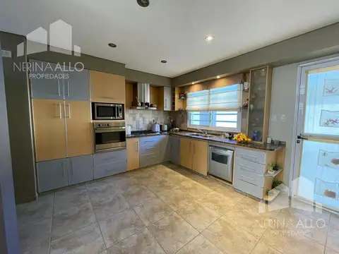 Casa en Venta al Oeste