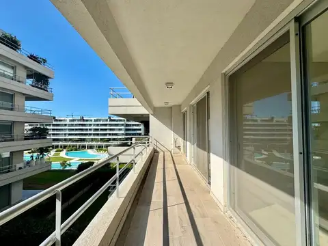 Departamento en Alquiler de 4 ambientes