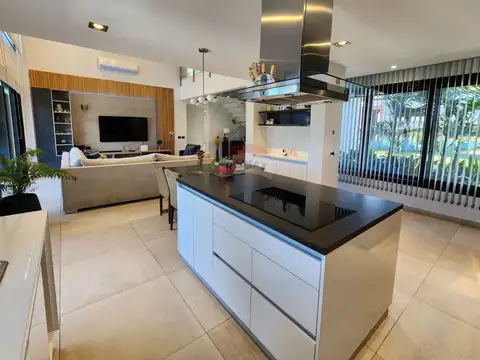 Venta Casa c/pileta en el Barrio Greenville Hudson