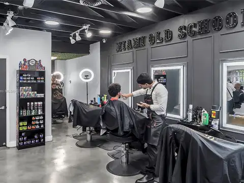 Local en Venta 60 años