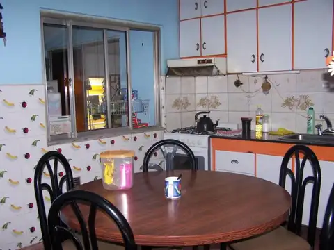 Excelente casa en venta en  Gonzalez Catan