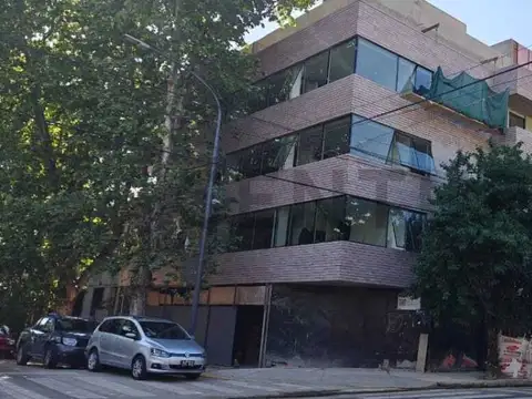 VENTA  4 AMBIENTES EN DUPLEX CON TERRAZA AL FRENTE