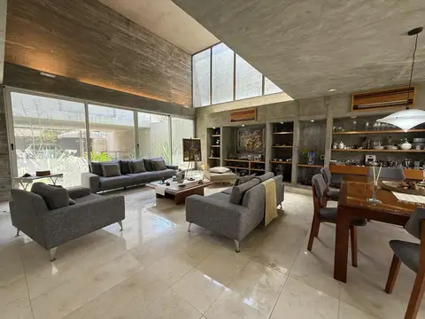 Casa en Venta 1 año