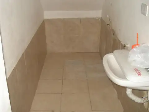 Local - Venta - Argentina, La Matanza - ACHALA 2511