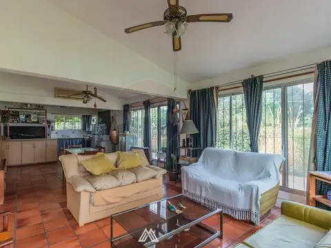 VENTA CASA CON PISCINA EN BALNEARIO KIYÚ