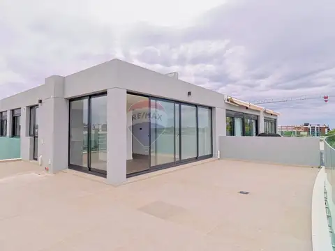 VENTA PENTHOUSE PARQUE MIRAMAR 3 DORMI , 2 GARAGES