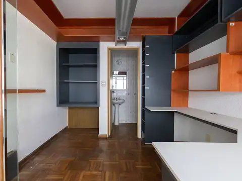 Oficina en Venta con 1 cochera