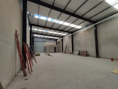 Galpon en Venta 23  mts Fondo