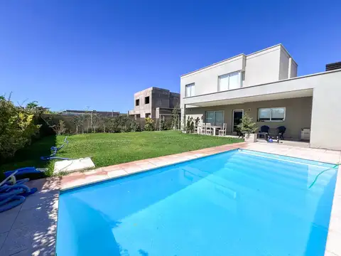 Casa en Lujan De Cuyo