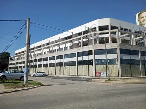 Panamericana Km 53,5 - Local en Centro Comercial