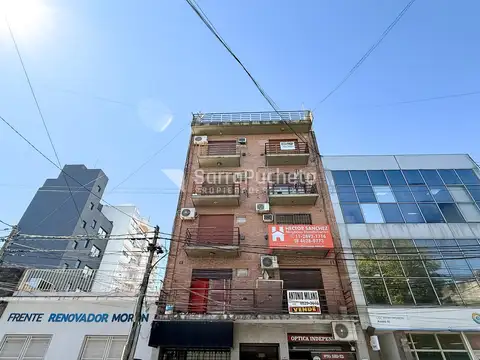 Gral Jose de San Martin al 400 Moron