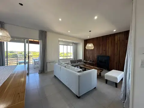 Casa en Venta en Barrio Senderos 1, USD 300.000