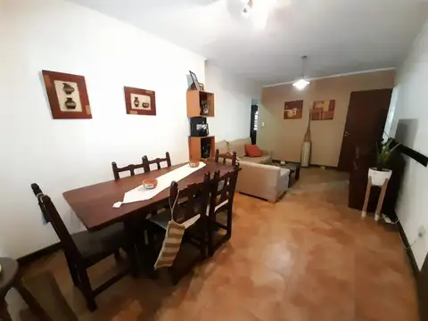 Casa en Venta en Castelar Sur, USD 230.000