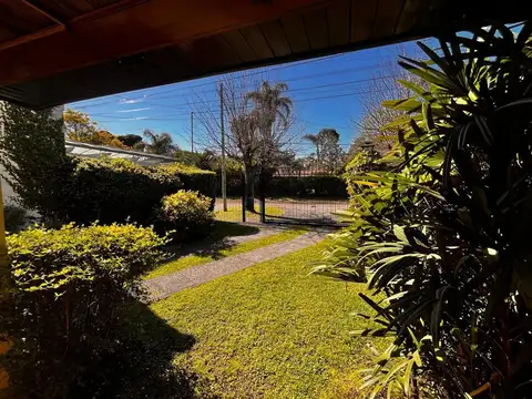 VENTA CASA 3AMB JARDIN Y PARRILLA VILLA UDAONDO
