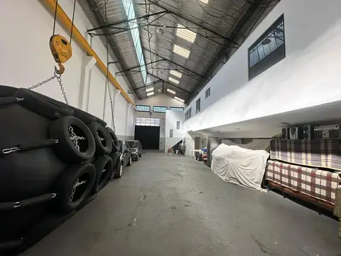 Galpon en Alquiler en Bernal, USD 3.000